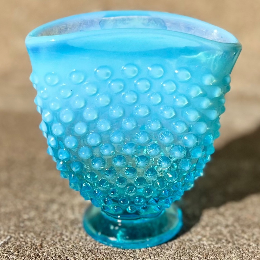Fenton Hobnail Glass Blue Vase Vintage Opalescent Glow - Picture 2 of 13